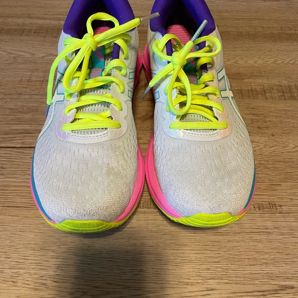 Neon ASICS - Picture 5 of 6